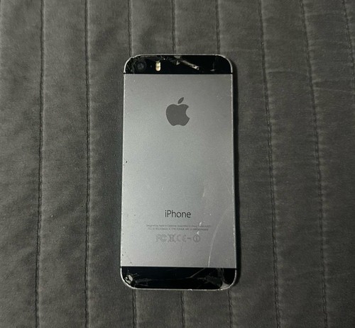 Vintage apple iphone a1533 - iphone,