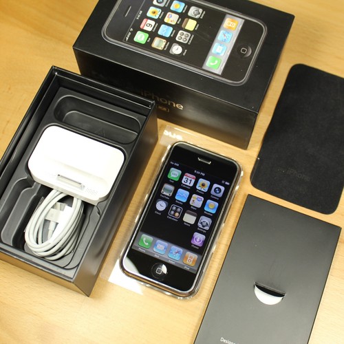 Very rare apple iphone 1st - apple,