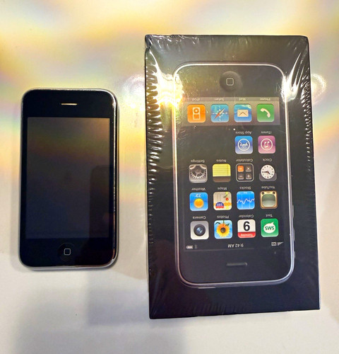 Vintage cell phone bundle - ,